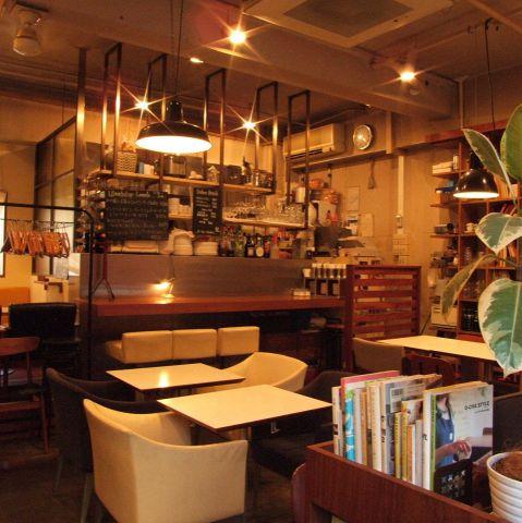 Cafe+Diner Style スタイル(写真 1)