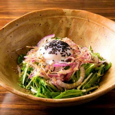 京水菜温泉卵のハリハリサラダ