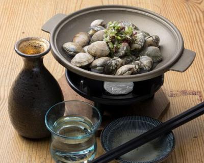 アサリの酒蒸し / Steaming with sake of the short-necked clam