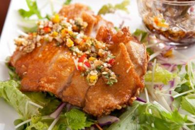 岩手産菜彩鶏のパリッと揚げ ユーリンソース