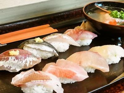 地魚寿司盛り合わせ