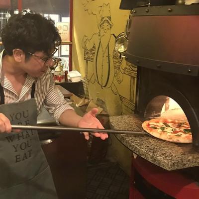 パンキーナに来たらまずはコレ！『500度の石窯で焼き上げたピザ各種』500円～