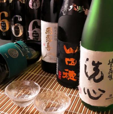 5つ酒屋、酒蔵から仕入れた70～80種の焼酎＆日本酒を取り揃え！