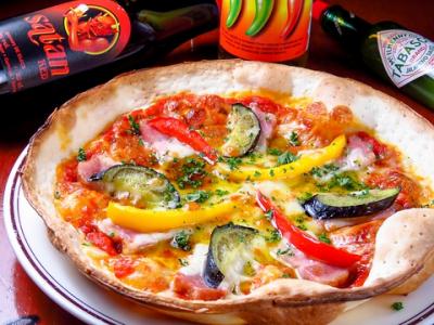 【自家製ピザ】トマトソースや和風などおすすめ多数！