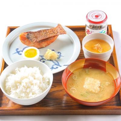 【おすすめランチ！】銀鮭の西京味噌漬け焼き定食