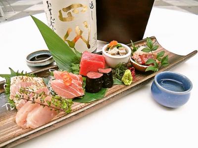 こだわりの魚介・海鮮・魚料理をお造り、焼物、煮付けでお召し上がり頂けます。旨い日本酒・焼酎と相性抜群