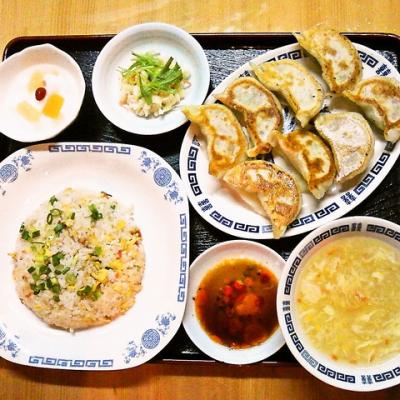 チャーハン・焼き餃子5個定食