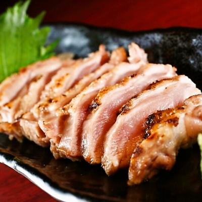 本物の京地鶏をご堪能！【たか鳥自慢の京地鶏「タタキ」】たか鳥ではこだわりの鶏料理が堪能出来ます！