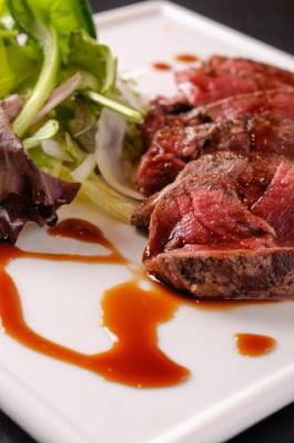 【THE贅沢気分】牛フィレ肉のステーキ