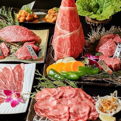 【肉タワー付 4500円極コース】肉タワー付コースが人気！各種宴会は肉三昧のコースがお勧め！