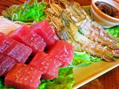 【期間限定！】お好きなドリンク1杯＆日本海産天然鮮魚の刺身と小鉢が一緒になっているお得なセット！